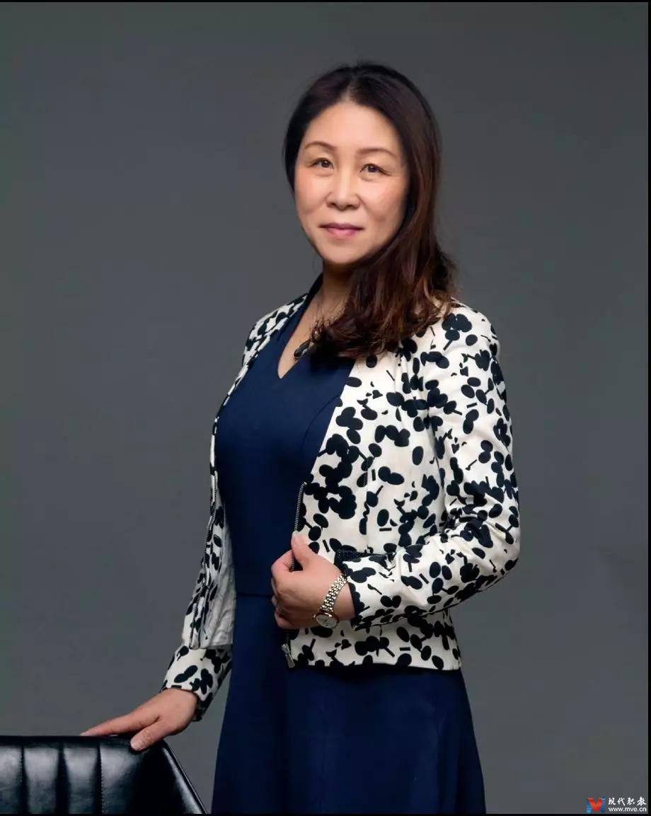 教学管理人员为调研对象