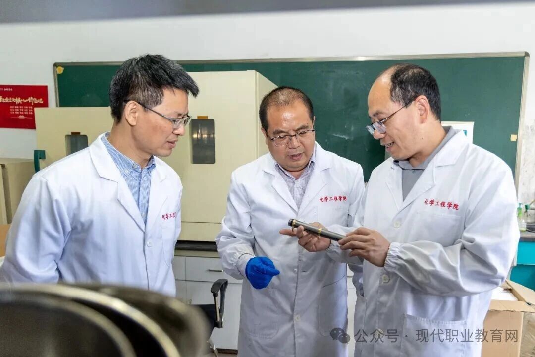 宁波投资近4000亿元建设化工新材料